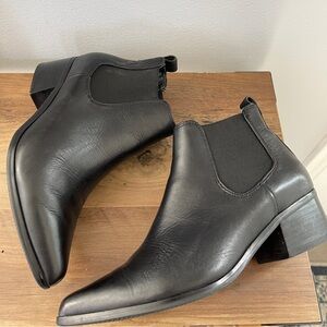 Blondo Waterproof Point Toe Booties shoes size 7